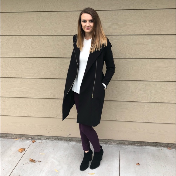 Meet your Posher, Ilona - Picture 1 of 1